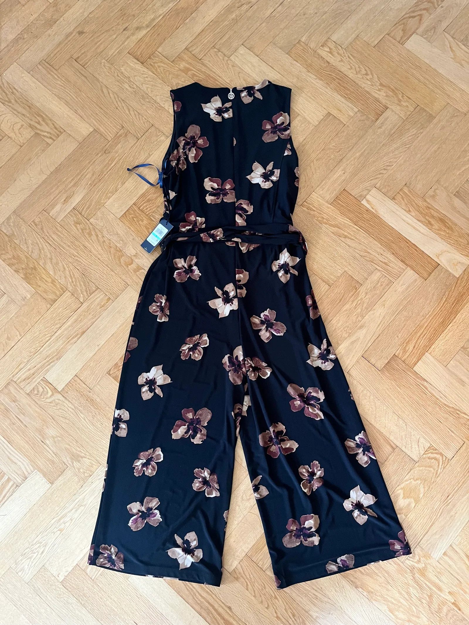 Tommy Hilfiger Tommy Hilfiger Jumpsuit Size 27" / US 4 / IT 40 - 3 Thumbnail