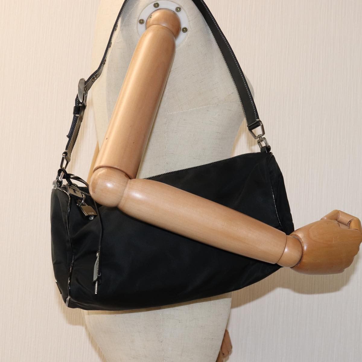 Prada Black Synthetic Shoulder Bag (Pre-Owned) Size ONE SIZE - 7 Thumbnail