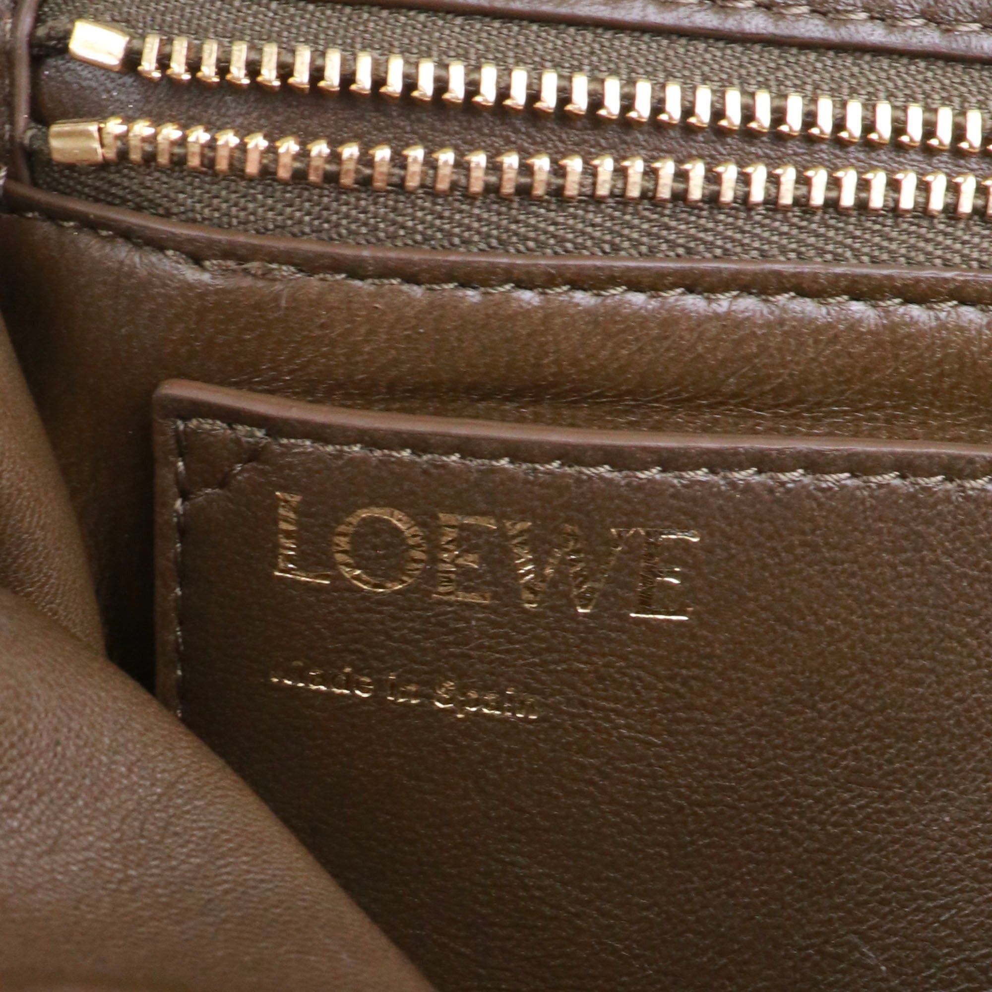 Loewe LOEWE - Loewe Goya Puffer shoulder bag in khaki leather Size ONE SIZE - 7 Thumbnail