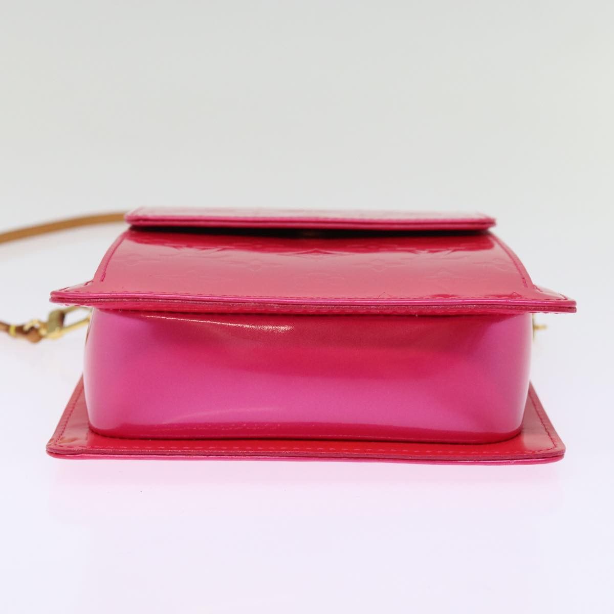 Louis Vuitton Mott Pink Patent Leather Clutch Bag (Pre-Owned) Size ONE SIZE - 3 Thumbnail