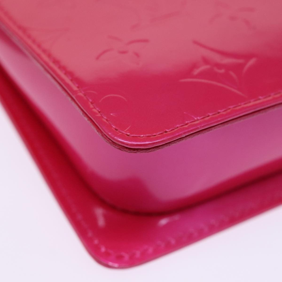 Louis Vuitton Mott Pink Patent Leather Clutch Bag (Pre-Owned) Size ONE SIZE - 10 Thumbnail