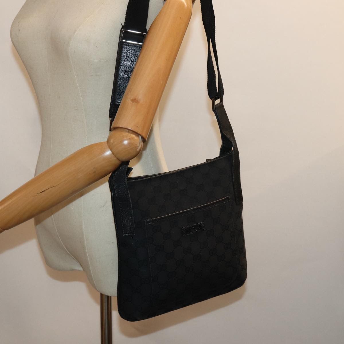 Gucci Gg Canvas Black Canvas Shoulder Bag (Pre-Owned) Size ONE SIZE - 7 Thumbnail