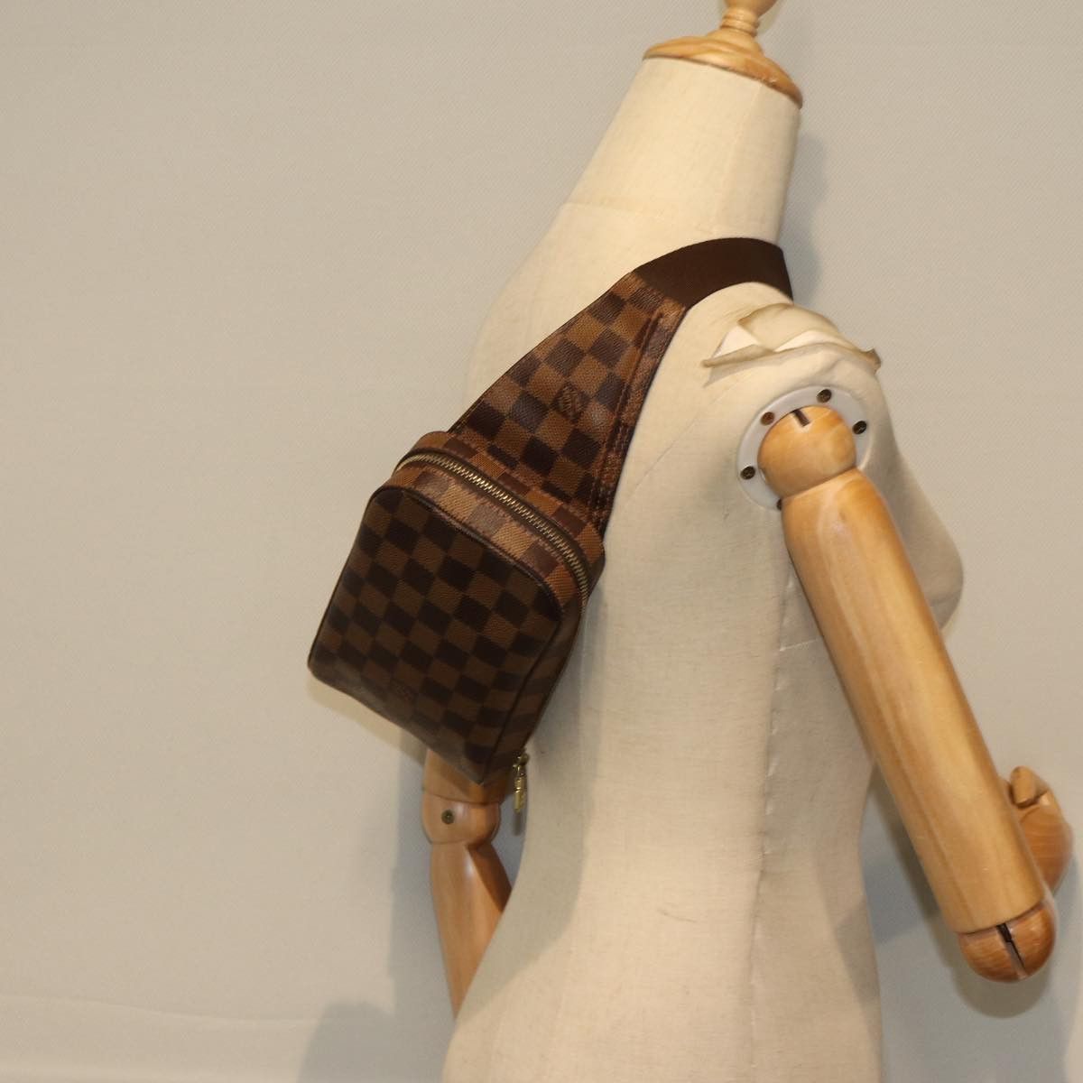 Louis Vuitton Geronimos Brown Canvas Shoulder Bag (Pre-Owned) Size ONE SIZE - 7 Thumbnail
