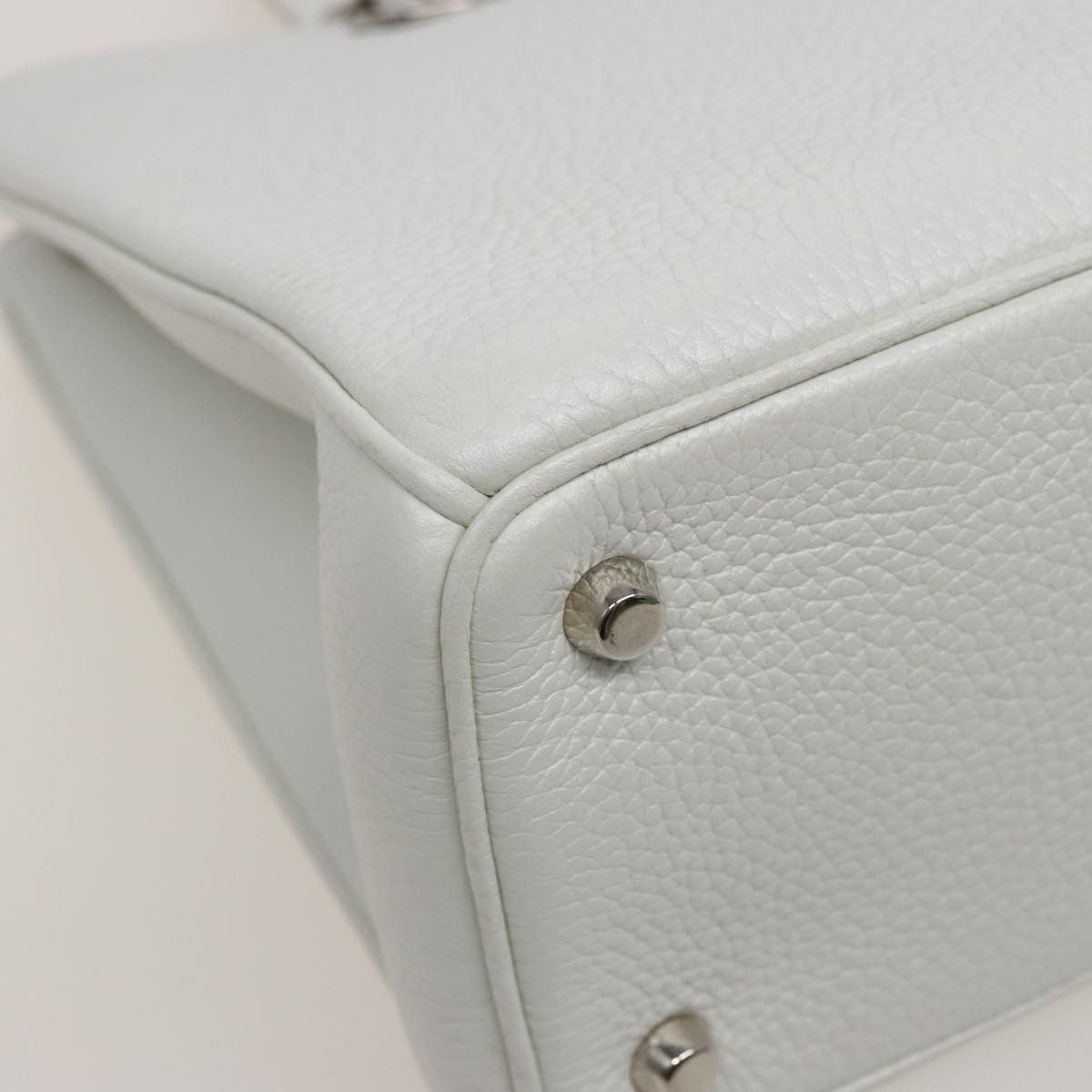 Dior issimo White Leather Handbag (Pre-Owned) Size ONE SIZE - 9 Thumbnail