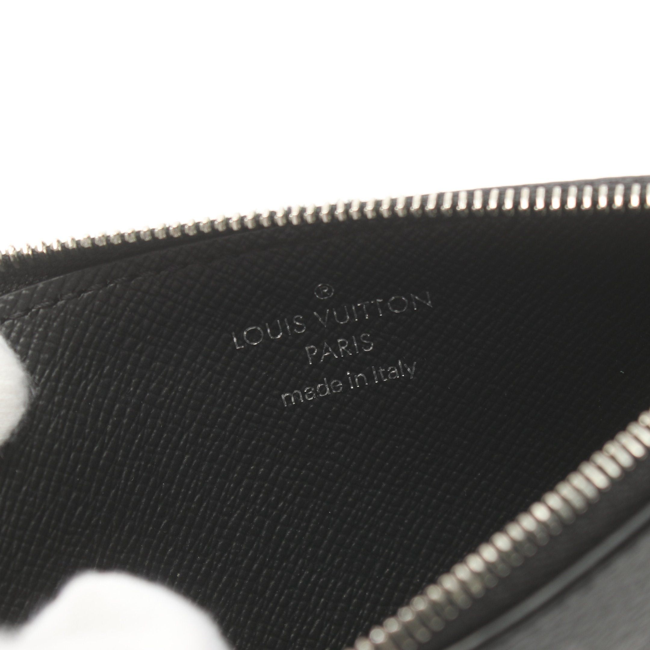 Louis Vuitton Louis Vuitton Coin Card Holder Taigarama Noir Purse Leather Black Size ONE SIZE - 4 Thumbnail