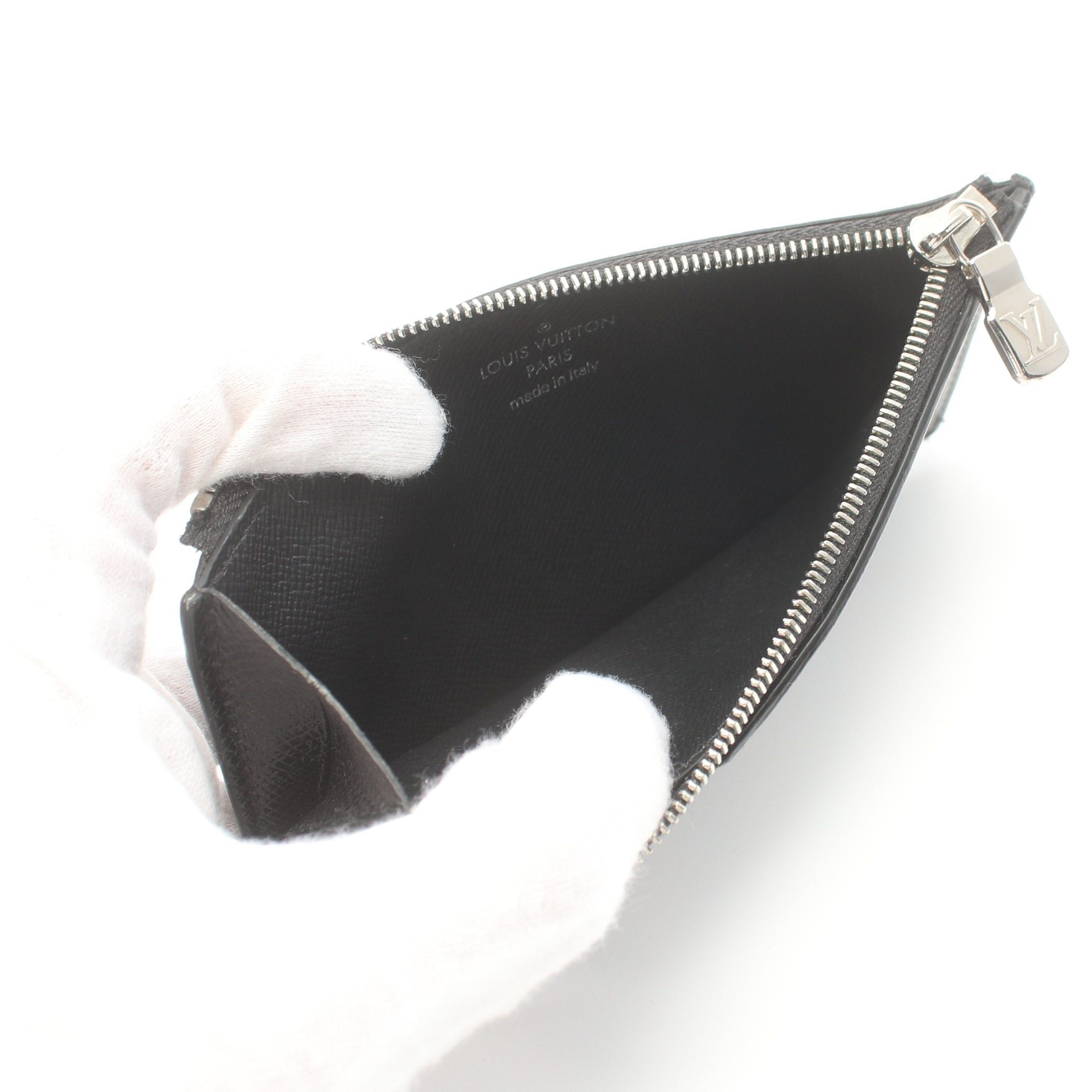 Louis Vuitton Louis Vuitton Coin Card Holder Taigarama Noir Purse Leather Black Size ONE SIZE - 3 Thumbnail