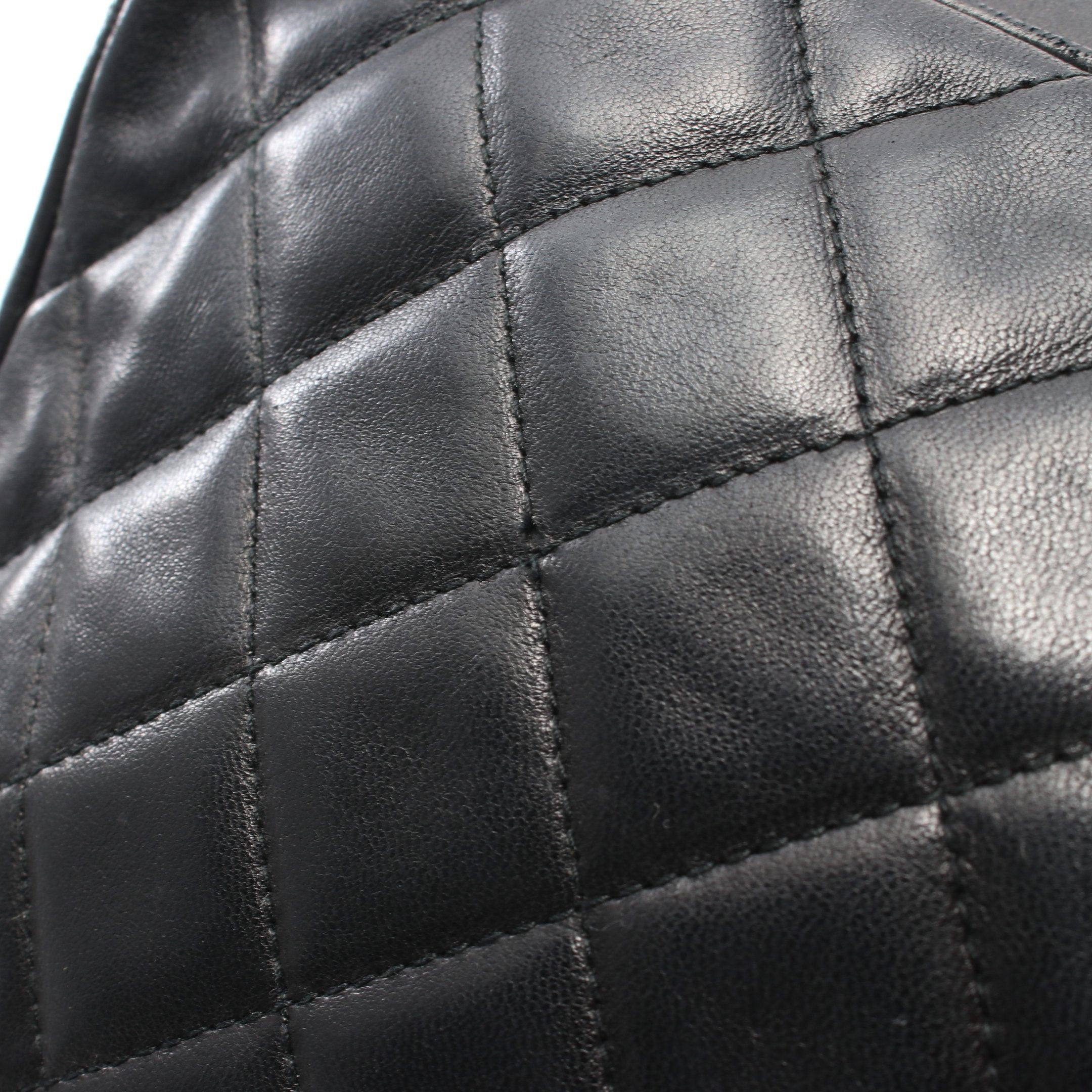 Chanel Chanel Matelasse Chain Shoulder Bag Lambskin Black Gold Hardware Size ONE SIZE - 13 Thumbnail