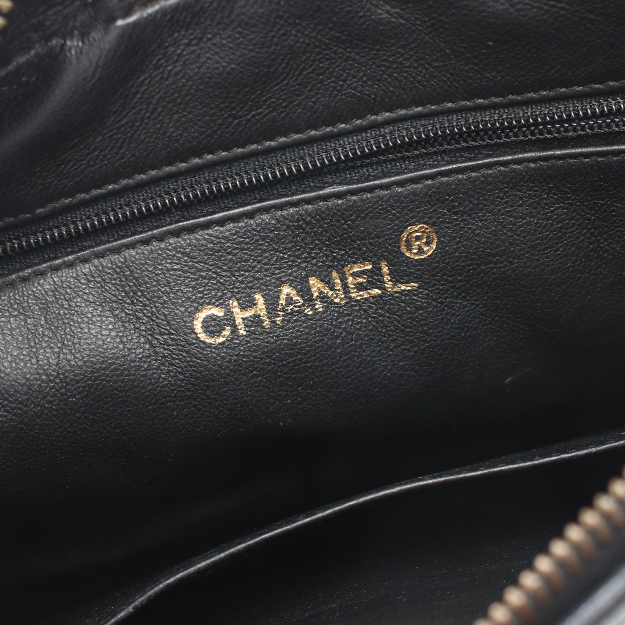 Chanel Chanel Matelasse Chain Shoulder Bag Lambskin Black Gold Hardware Size ONE SIZE - 4 Thumbnail