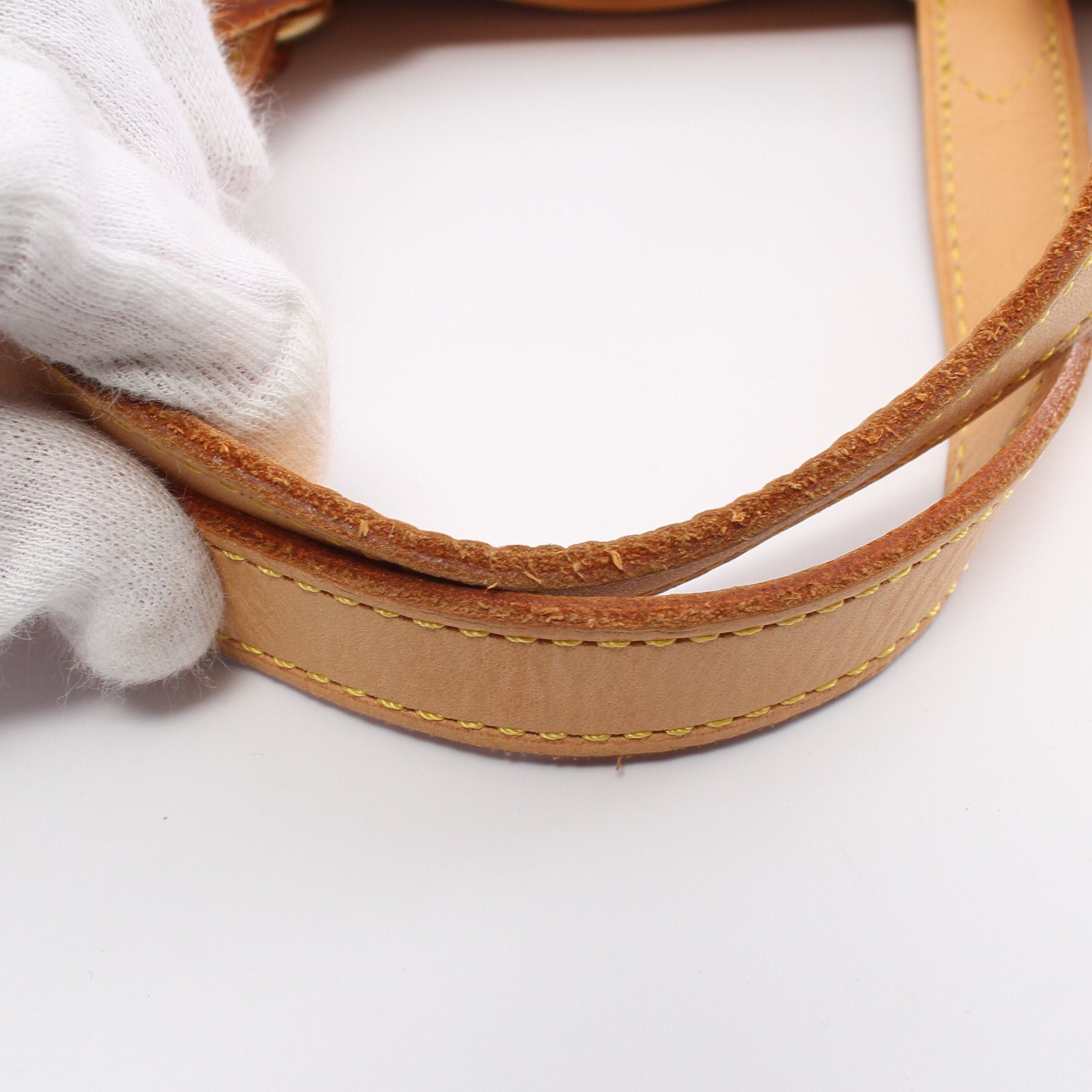 Louis Vuitton Louis Vuitton Batignolles Monogram Handbag Leather Brown Size ONE SIZE - 7 Thumbnail