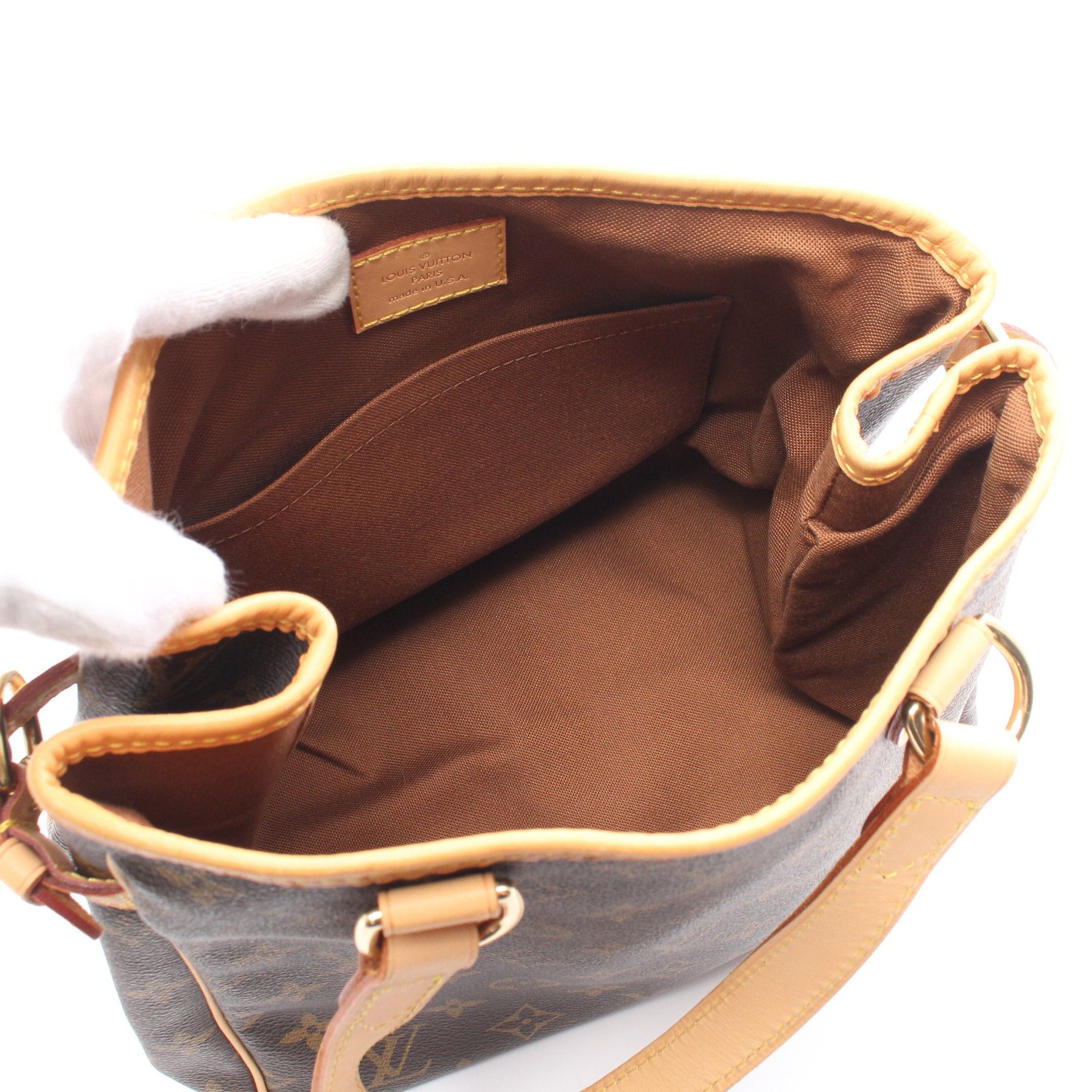 Louis Vuitton Louis Vuitton Batignolles Monogram Handbag Leather Brown Size ONE SIZE - 3 Thumbnail
