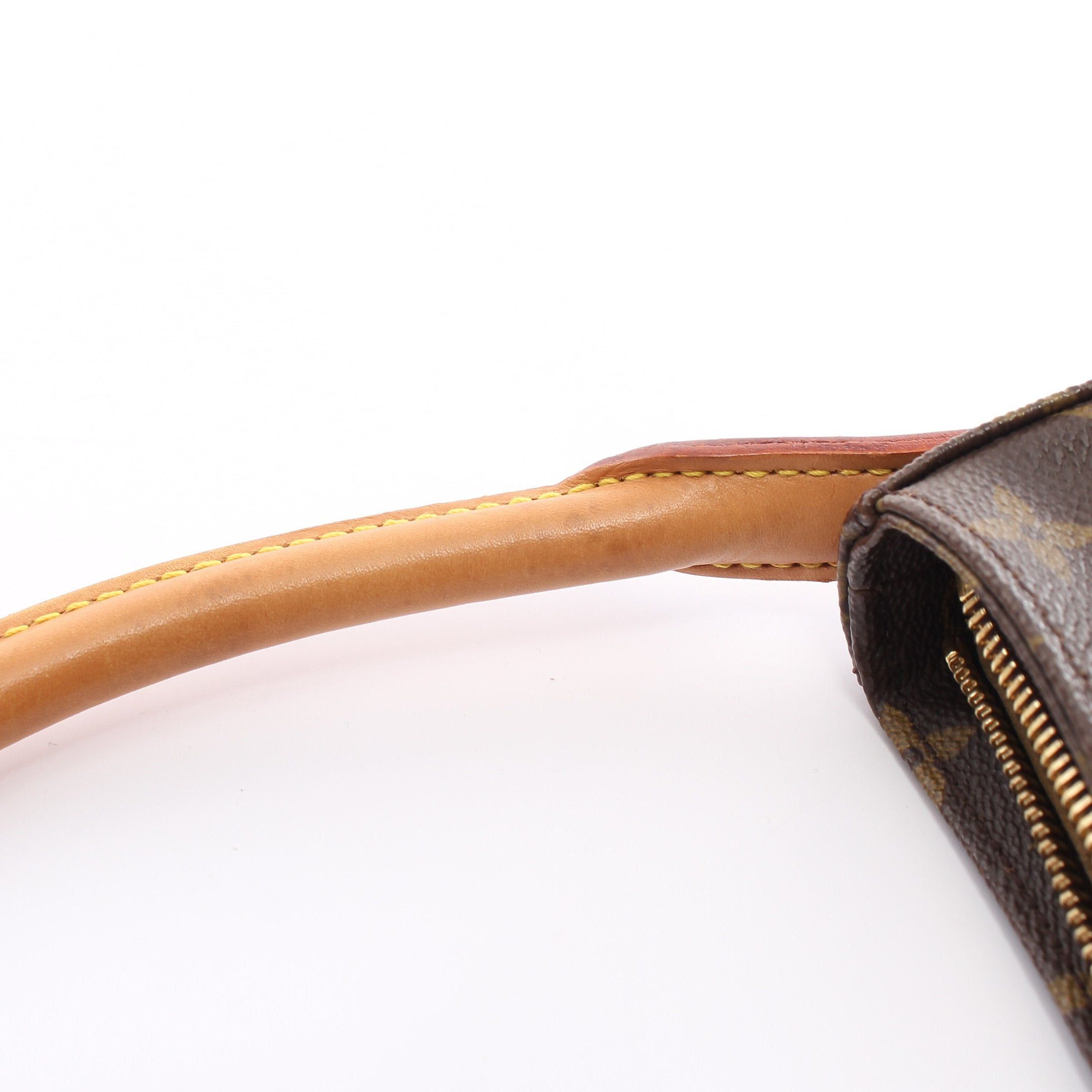 Louis Vuitton Louis Vuitton Looping Mm Monogram Shoulder Bag Leather Brown Size ONE SIZE - 9 Thumbnail