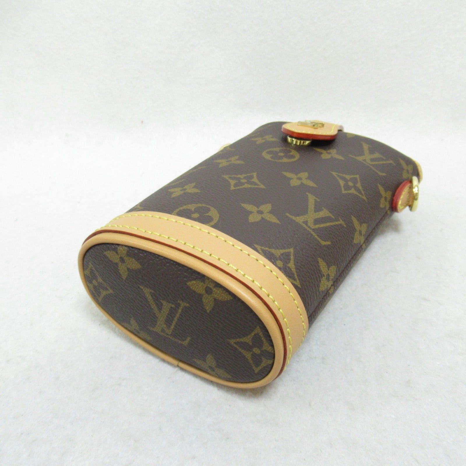 Louis Vuitton Louis Vuitton Fold Me Pouch Shoulder Bag Coated Canvas Monogram Brown Size ONE SIZE - 4 Thumbnail