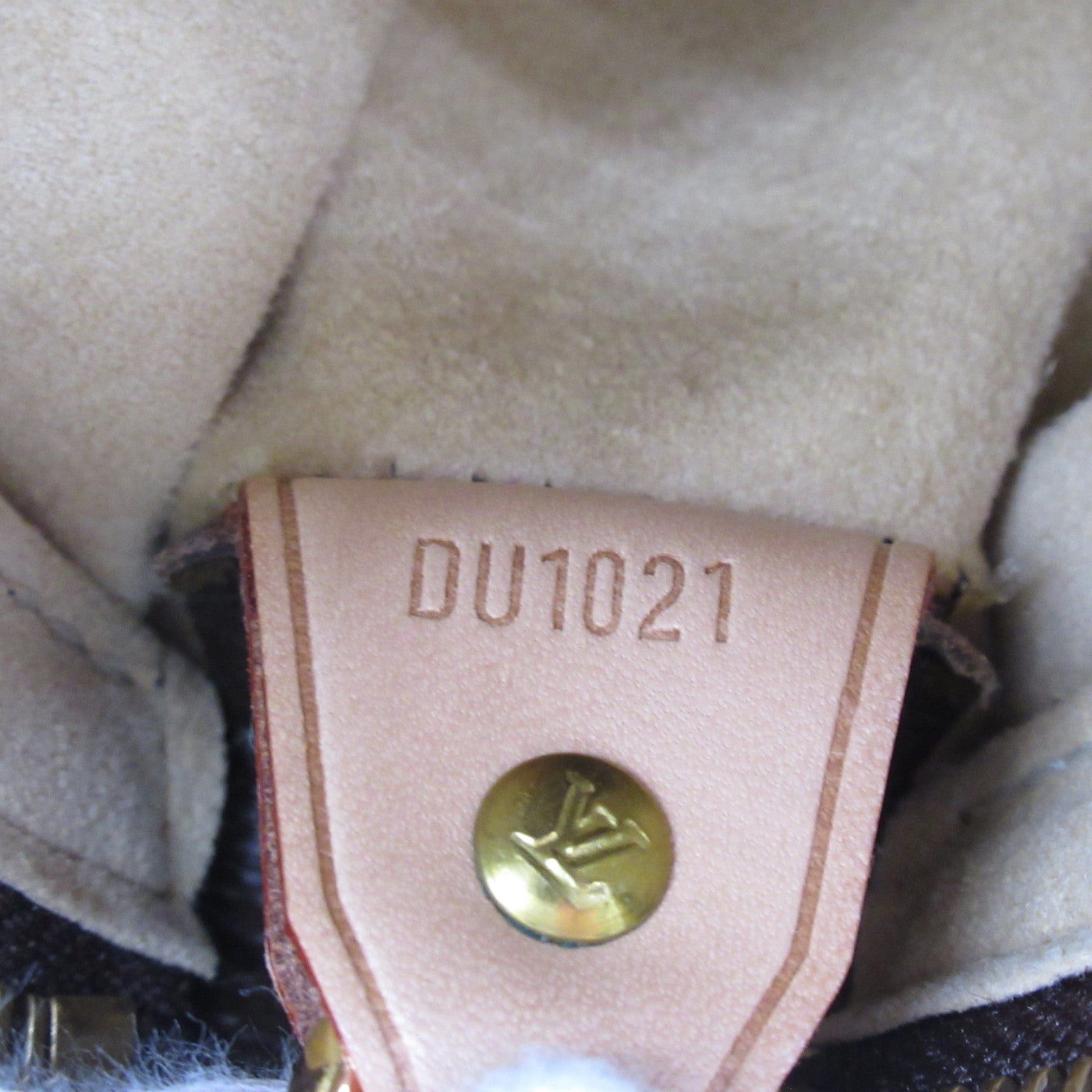 Louis Vuitton Louis Vuitton Looping Gm Shoulder Bag Coated Canvas Monogram Brown Size ONE SIZE - 11 Thumbnail