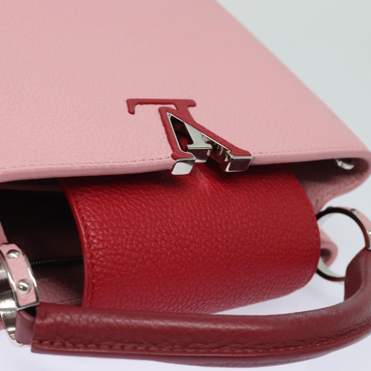 Louis Vuitton Capucines Pink Leather Handbag (Pre-Owned) Size ONE SIZE - 4 Thumbnail