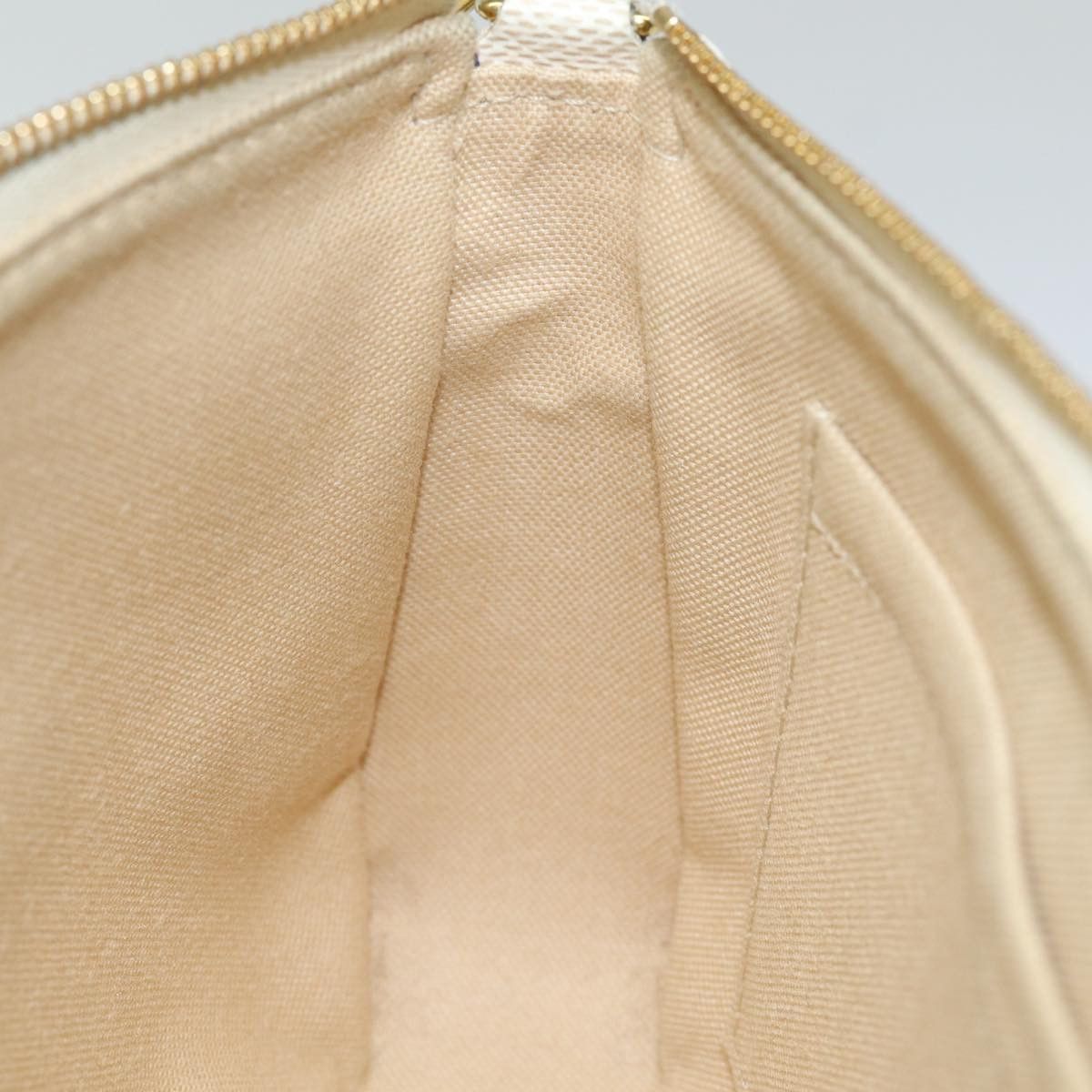 Louis Vuitton Pochette Accessoires White Canvas Clutch Bag (Pre-Owned) Size ONE SIZE - 9 Thumbnail