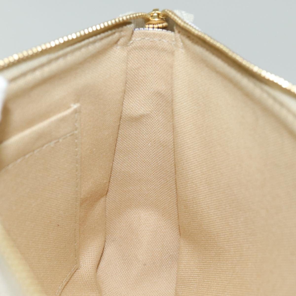 Louis Vuitton Pochette Accessoires White Canvas Clutch Bag (Pre-Owned) Size ONE SIZE - 8 Thumbnail