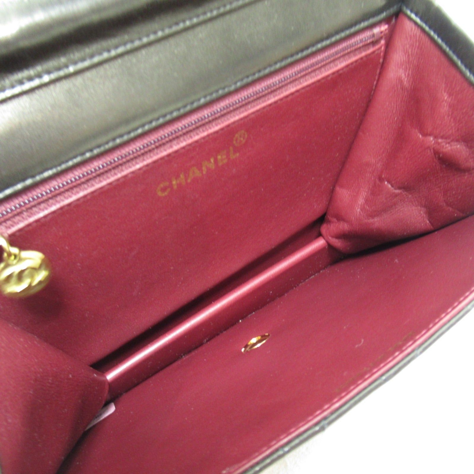 Chanel Chanel Matelasse Push Lock Chain Shoulder Bag Lambskin (Sheepskin) Black Gold Hardware Size ONE SIZE - 6 Thumbnail