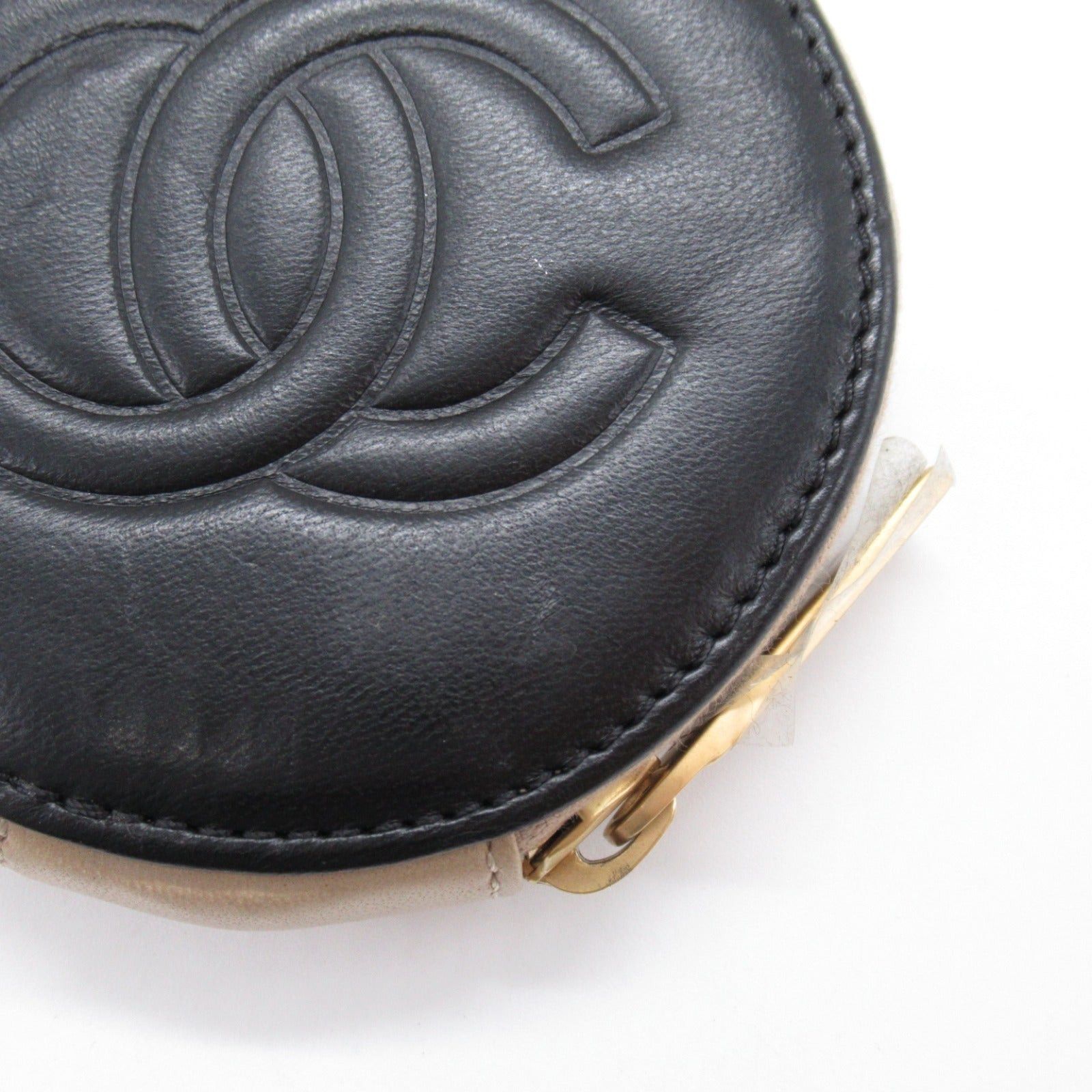 Chanel Chanel Pouch Lambskin (Sheepskin) Black Beige Gold Hardware Size ONE SIZE - 10 Thumbnail