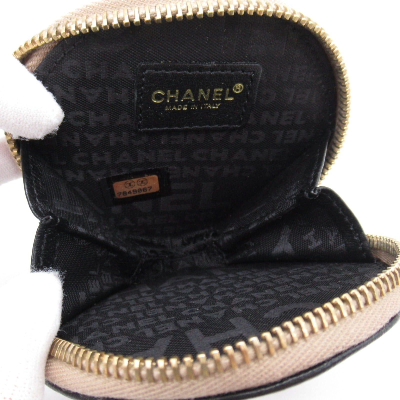 Chanel Chanel Pouch Lambskin (Sheepskin) Black Beige Gold Hardware Size ONE SIZE - 3 Thumbnail