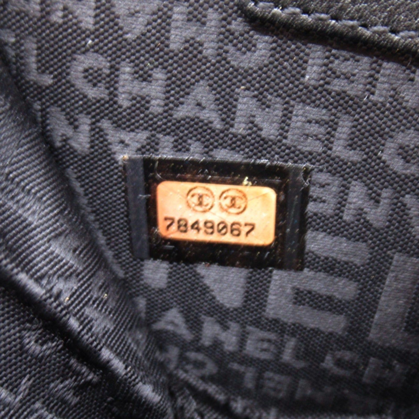 Chanel Chanel Pouch Lambskin (Sheepskin) Black Beige Gold Hardware Size ONE SIZE - 5 Thumbnail