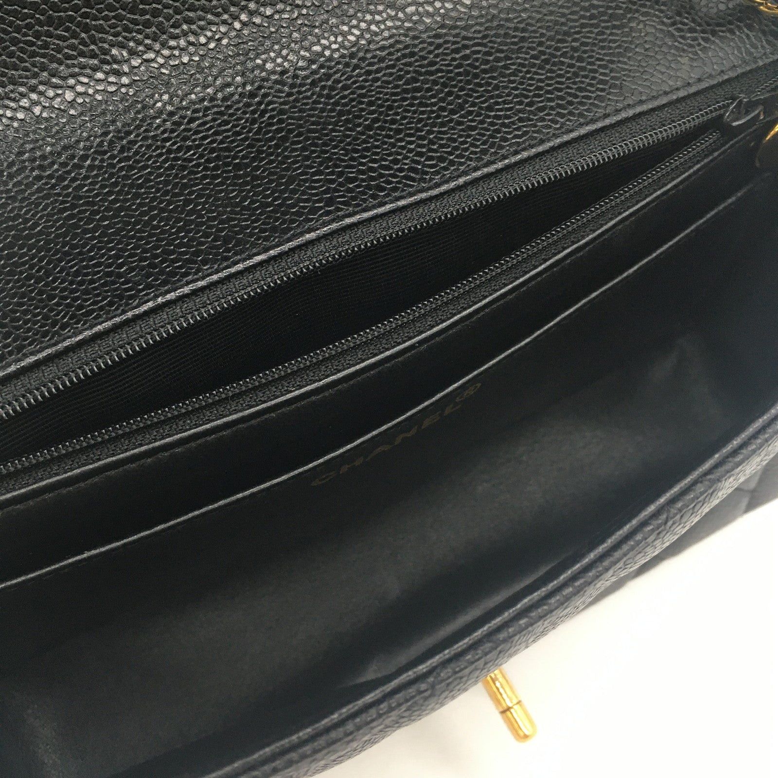 Chanel Chanel Matelasse Diana Chain Shoulder Bag Caviar Skin (Grained Calf) Black Size ONE SIZE - 9 Thumbnail
