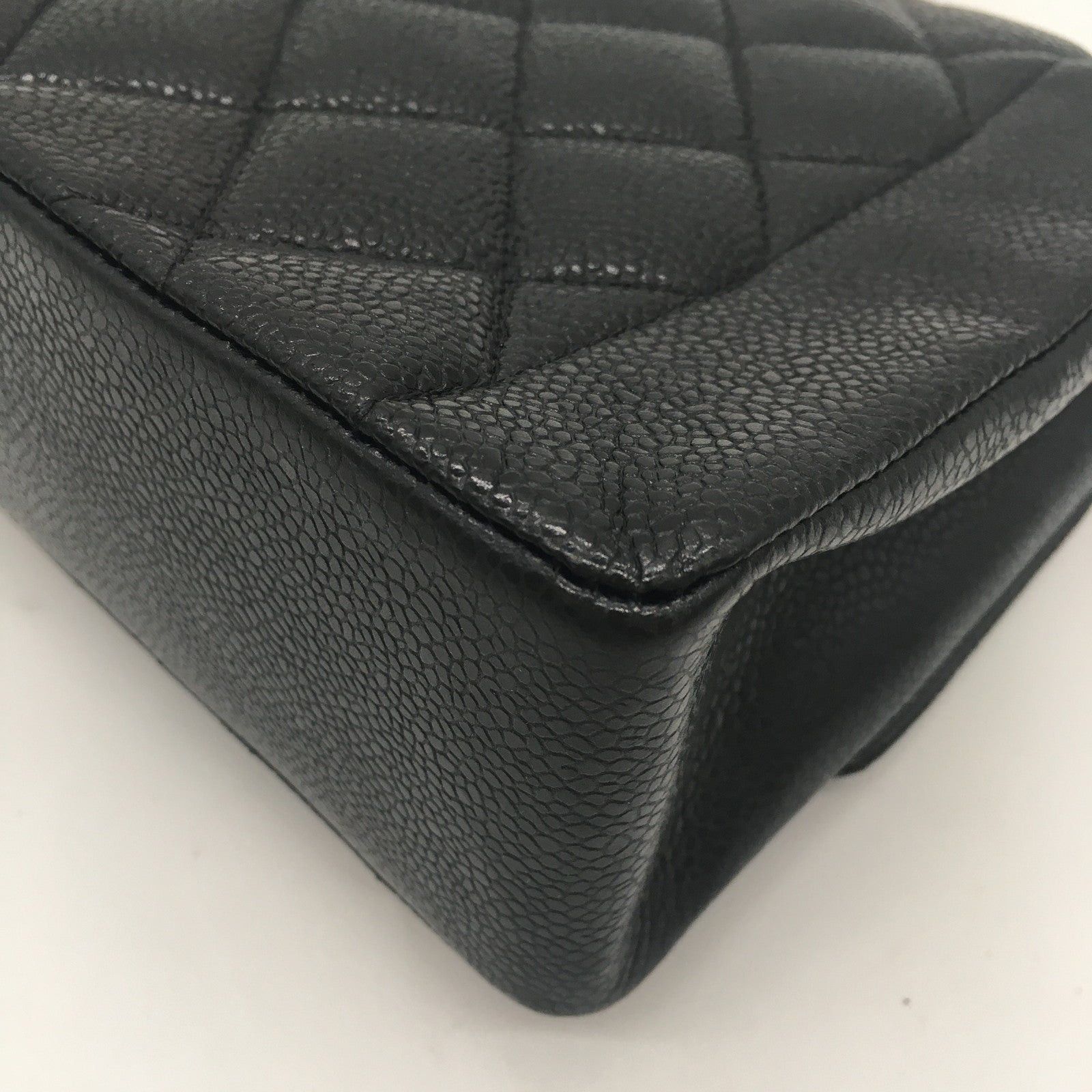 Chanel Chanel Matelasse Diana Chain Shoulder Bag Caviar Skin (Grained Calf) Black Size ONE SIZE - 5 Thumbnail