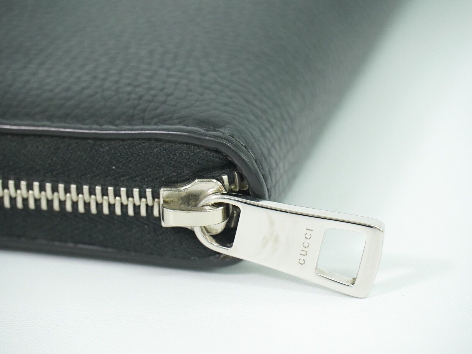 Gucci Zip Around Black Leather Wallet (Pre-Owned) Size ONE SIZE - 10 Thumbnail