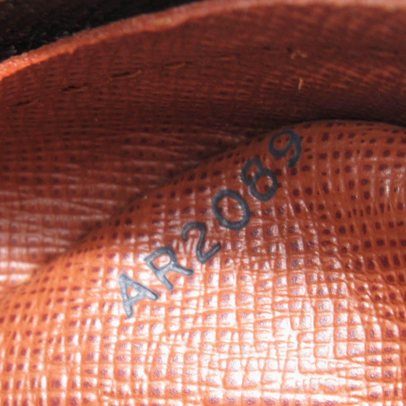 Louis Vuitton Louis Vuitton Nil Shoulder Bag Coated Canvas Monogram Brown Size ONE SIZE - 7 Thumbnail