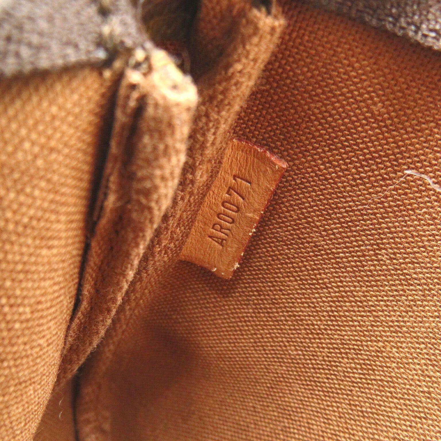 Louis Vuitton Louis Vuitton Pochette Accessoires Handbag Coated Canvas Monogram Brown Size ONE SIZE - 6 Thumbnail