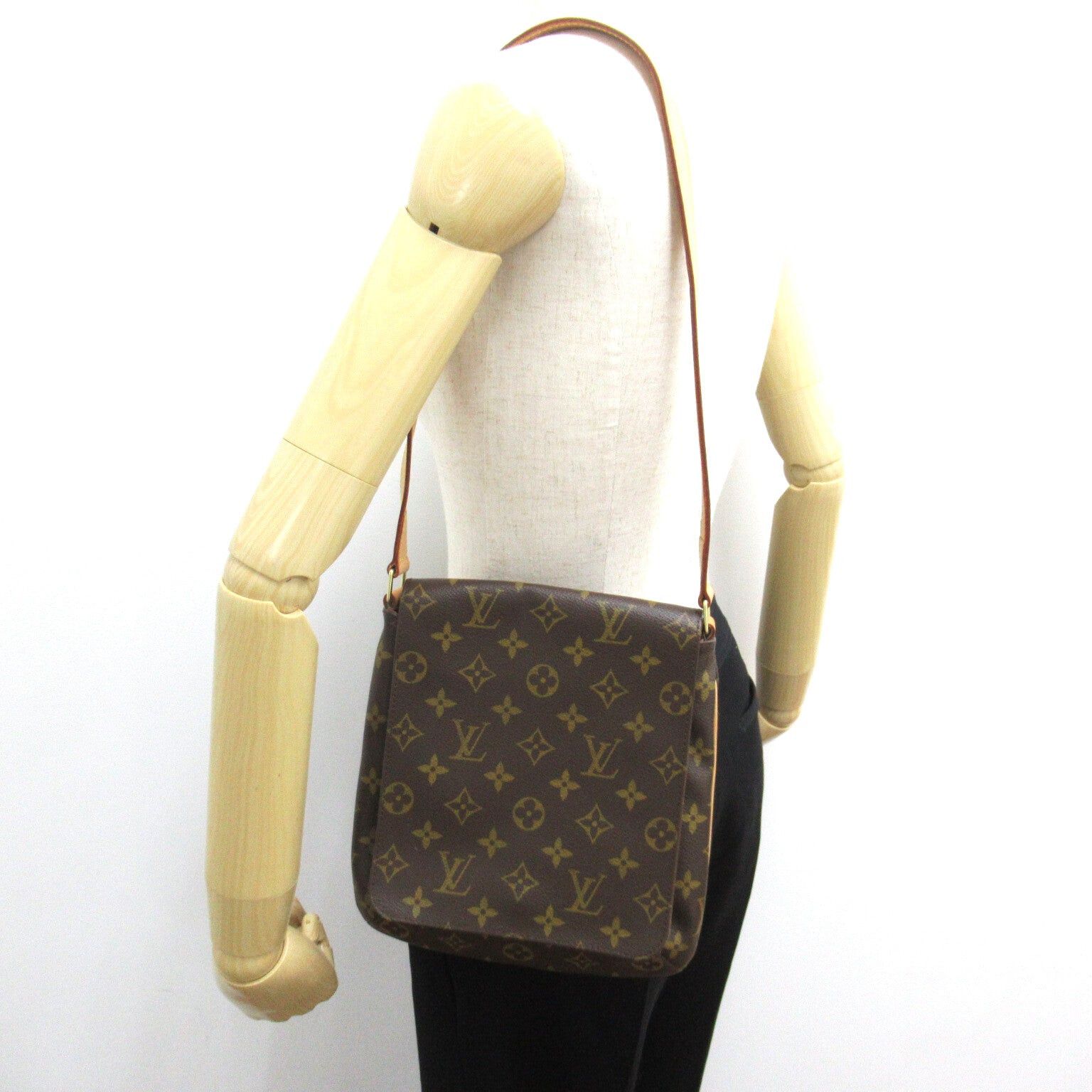 Louis Vuitton Louis Vuitton Musette Salsa Short Shoulder Bag Coated Canvas Monogram Brown Size ONE SIZE - 5 Thumbnail