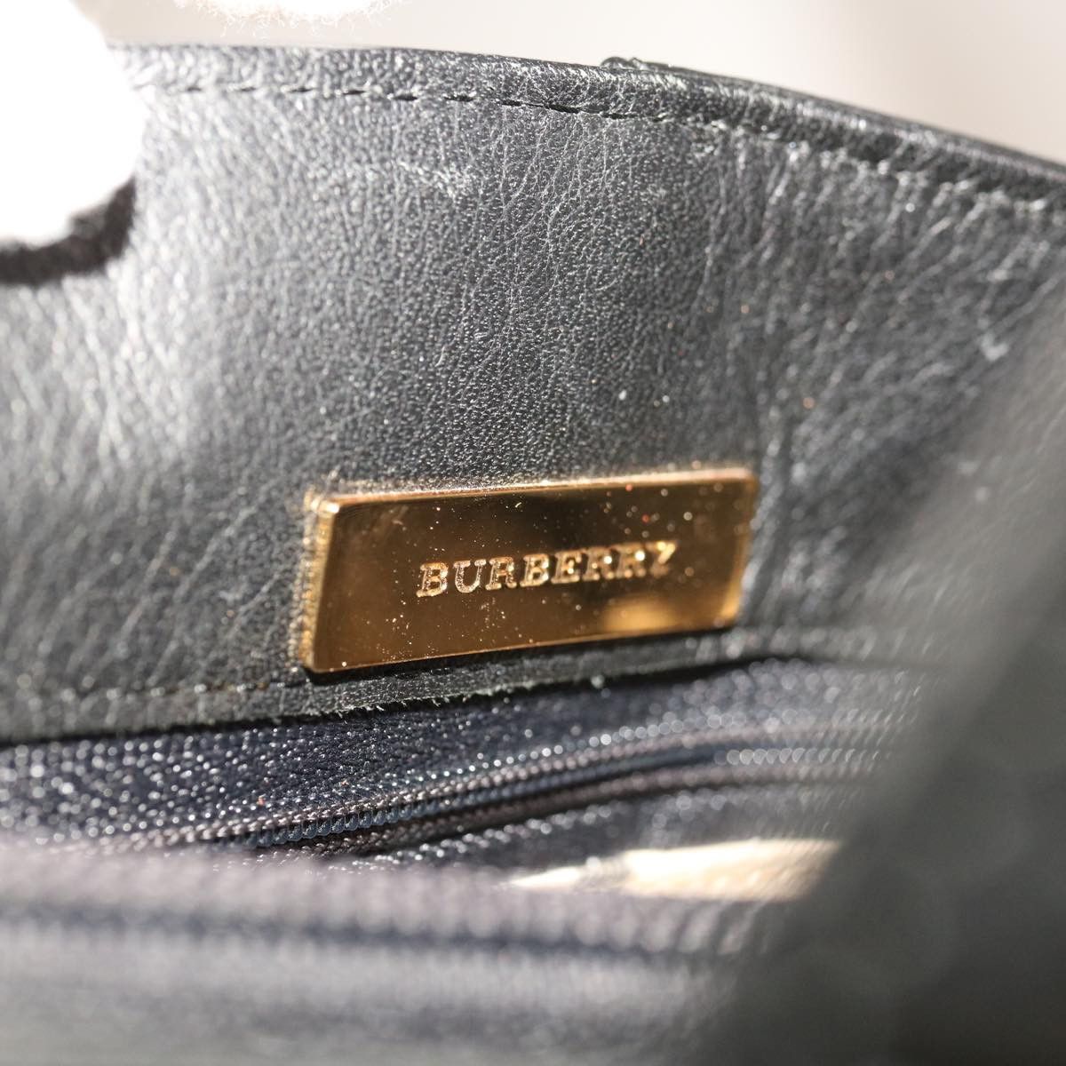 Burberry Black Leather Handbag (Pre-Owned) Size ONE SIZE - 7 Thumbnail