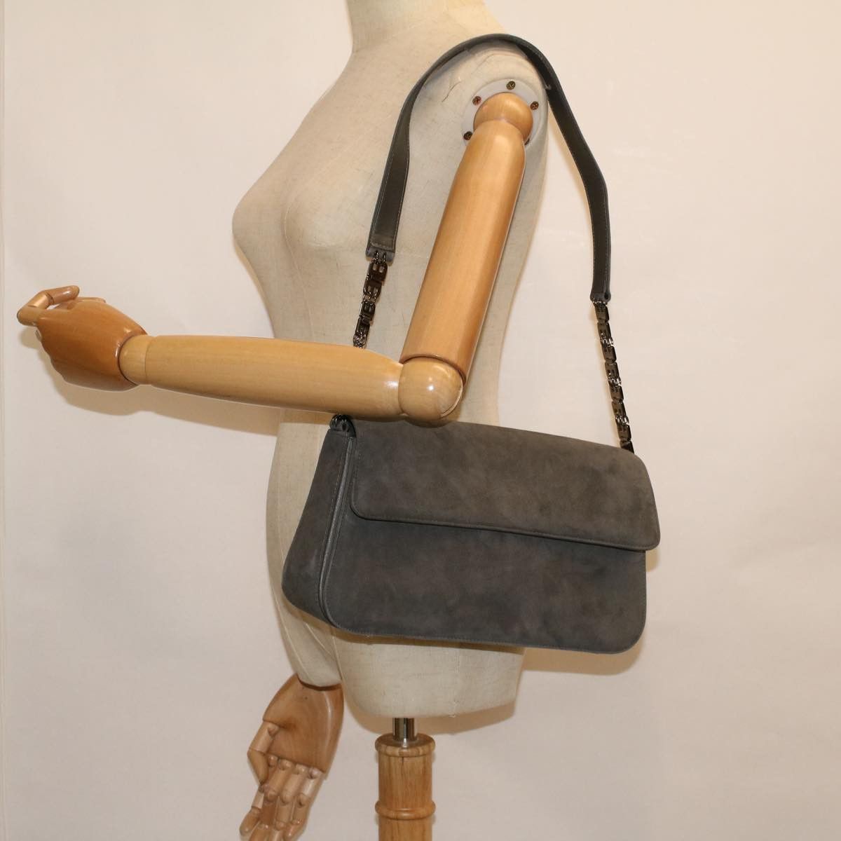 Bally Black Suede Shoulder Bag (Pre-Owned) Size ONE SIZE - 7 Thumbnail