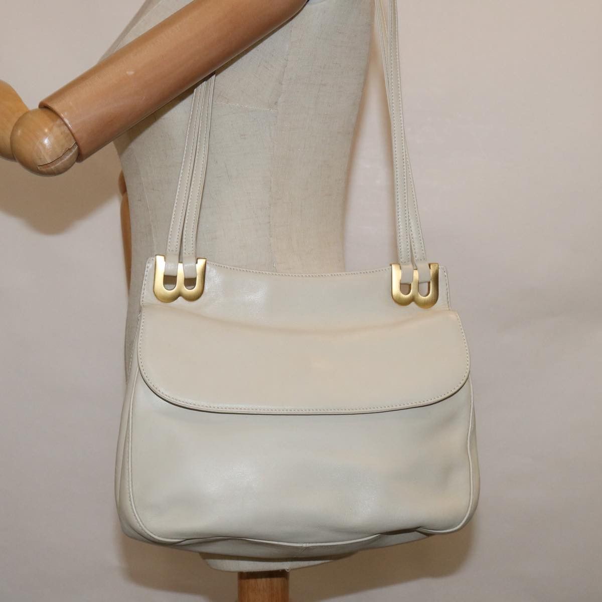 Bally Beige Leather Shoulder Bag (Pre-Owned) Size ONE SIZE - 7 Thumbnail