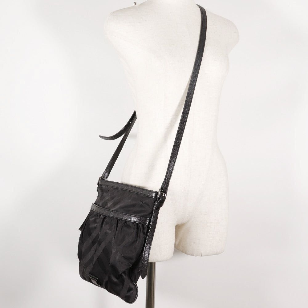 Burberry Nova Check Black Canvas Shoulder Bag (Pre-Owned) Size ONE SIZE - 5 Thumbnail