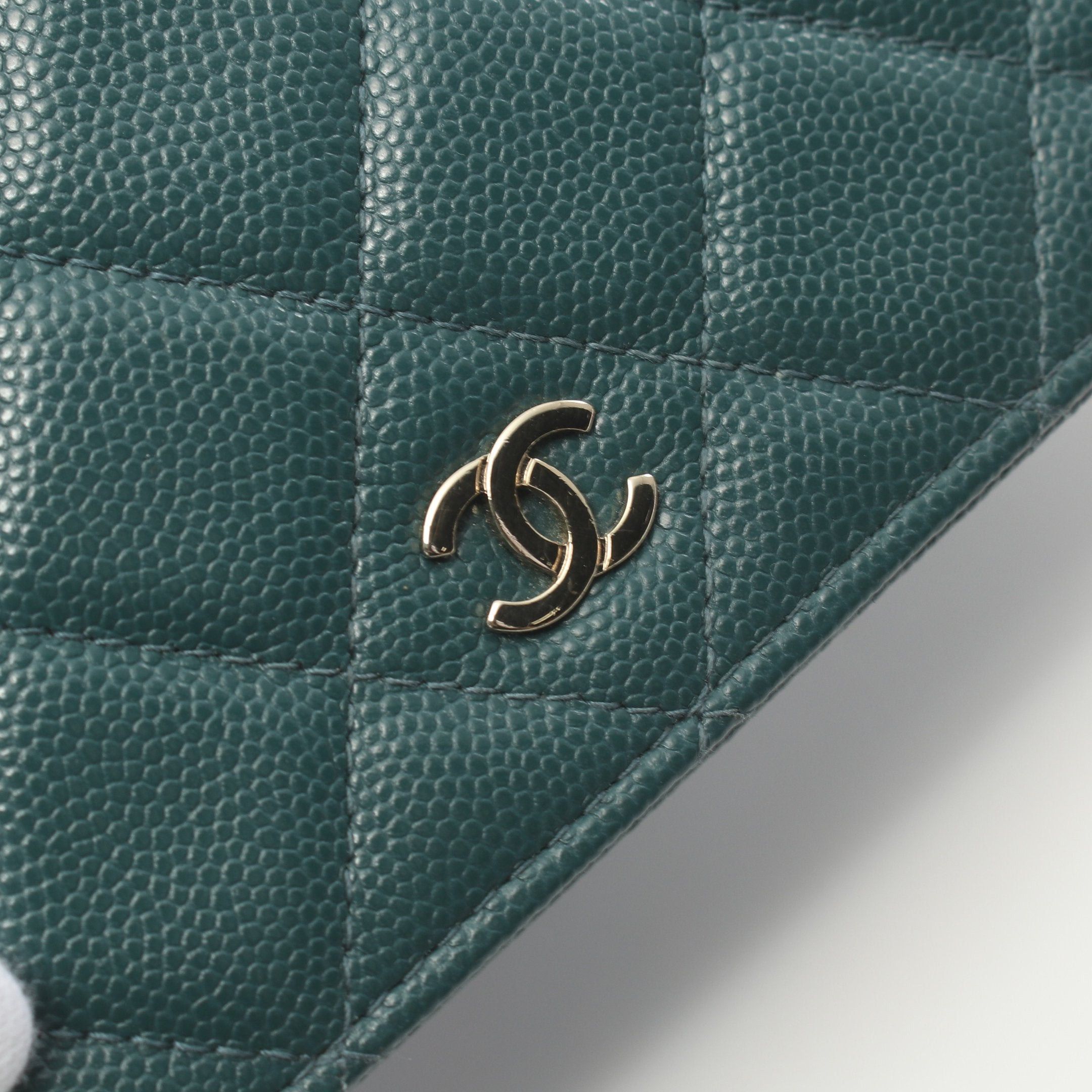 Chanel Chanel Matelasse Chain Wallet Caviar Skin Dark Green Gold Hardware Size ONE SIZE - 8 Thumbnail