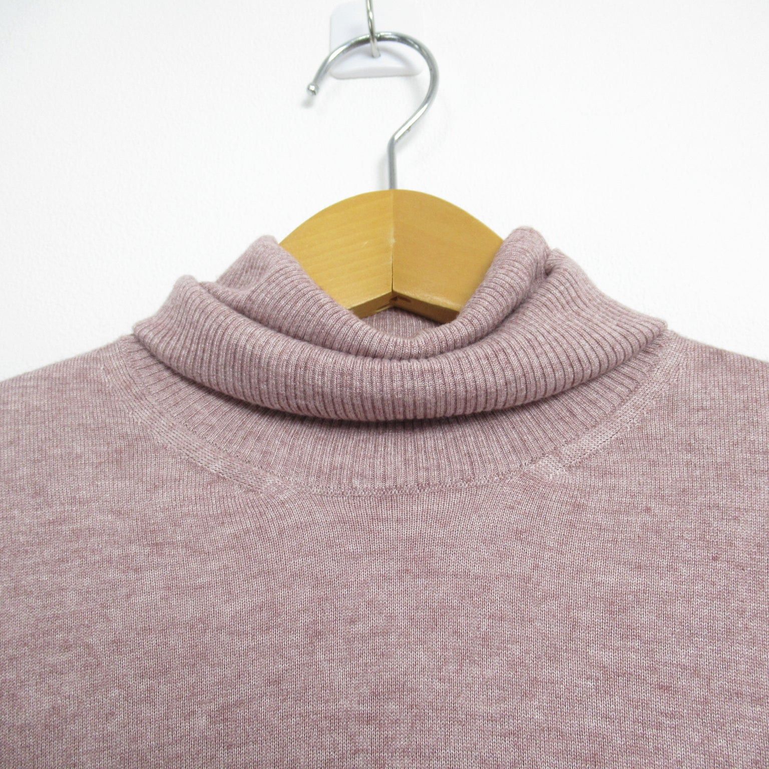 Hermes Hermes Turtleneck Solde Product Knit Cashmere Pink Size ONE SIZE - 3 Thumbnail