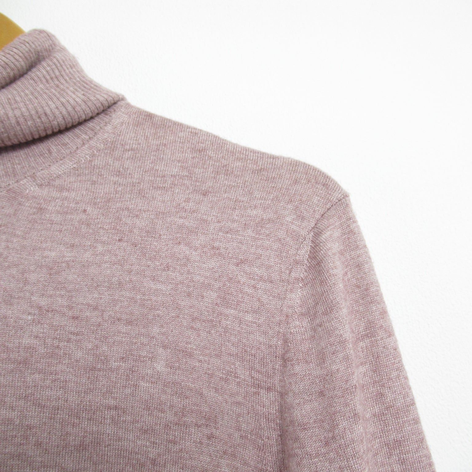 Hermes Hermes Turtleneck Solde Product Knit Cashmere Pink Size ONE SIZE - 5 Thumbnail