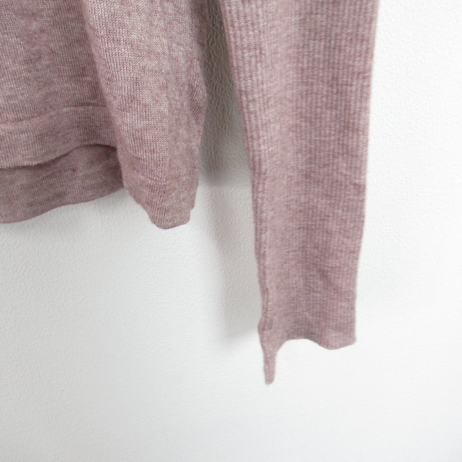 Hermes Hermes Turtleneck Solde Product Knit Cashmere Pink Size ONE SIZE - 4 Thumbnail