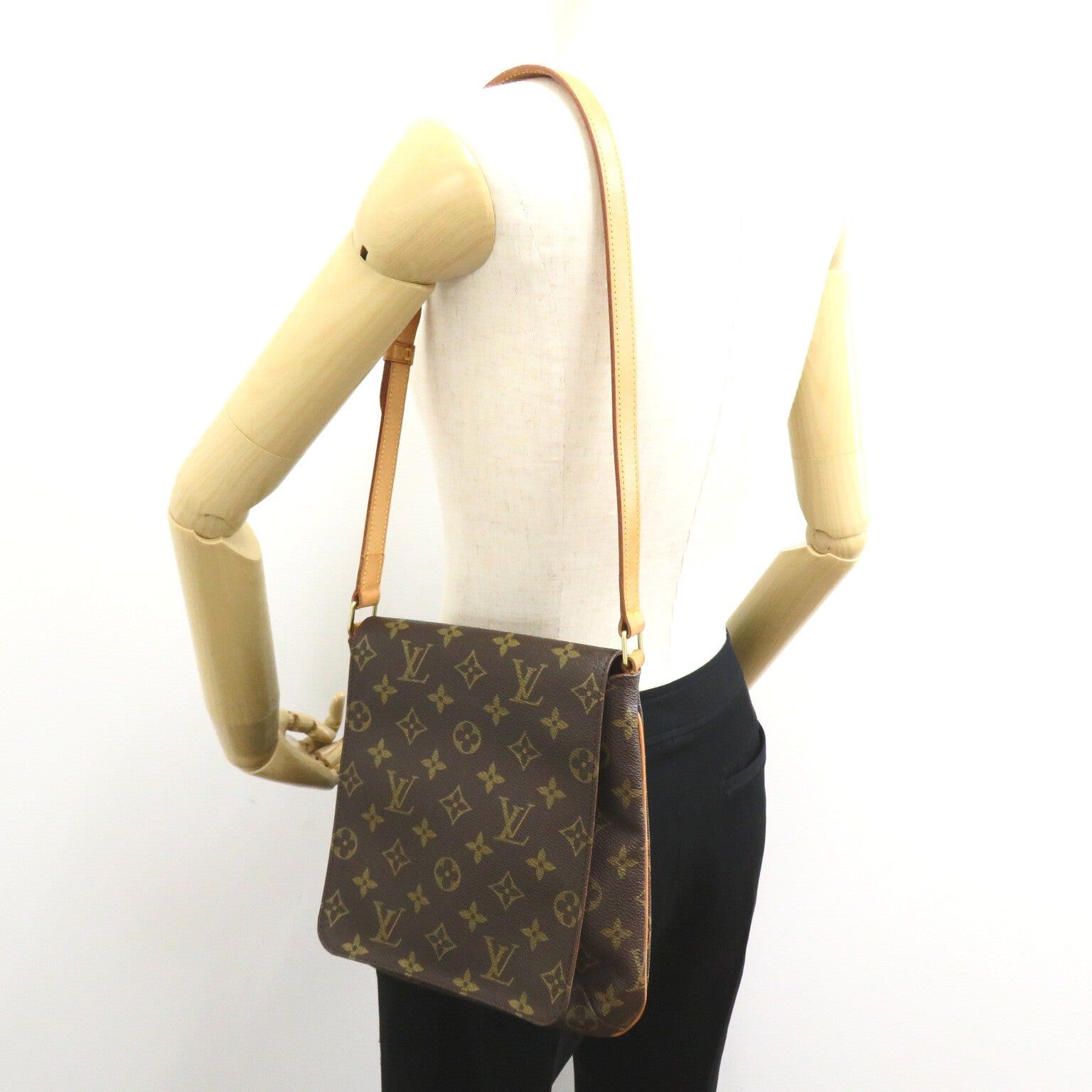 Louis Vuitton Louis Vuitton Musette Salsa Short Shoulder Bag Coated Canvas Monogram Brown Size ONE SIZE - 5 Thumbnail