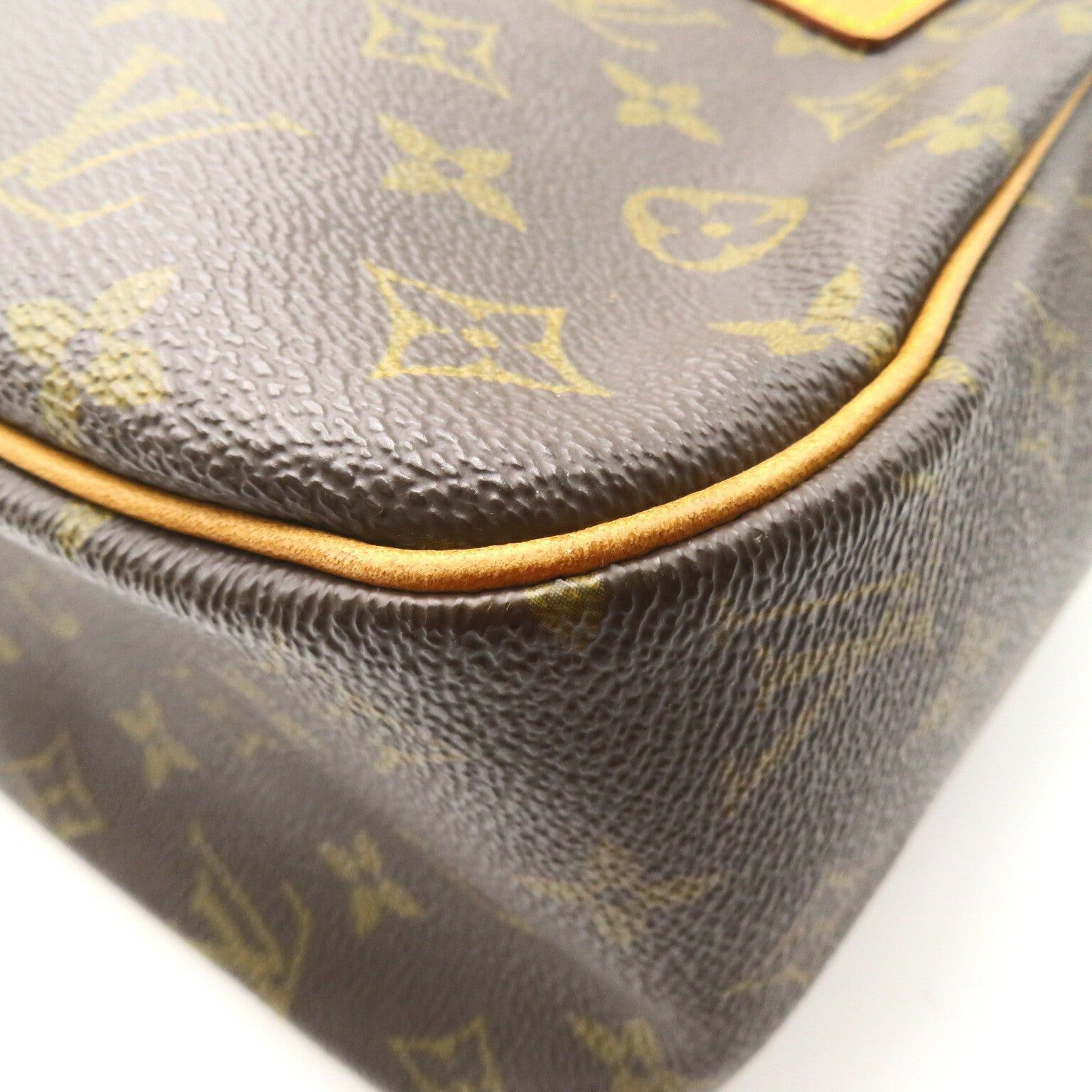 Louis Vuitton Louis Vuitton Cite Gm Shoulder Bag Coated Canvas Monogram Brown Size ONE SIZE - 10 Thumbnail