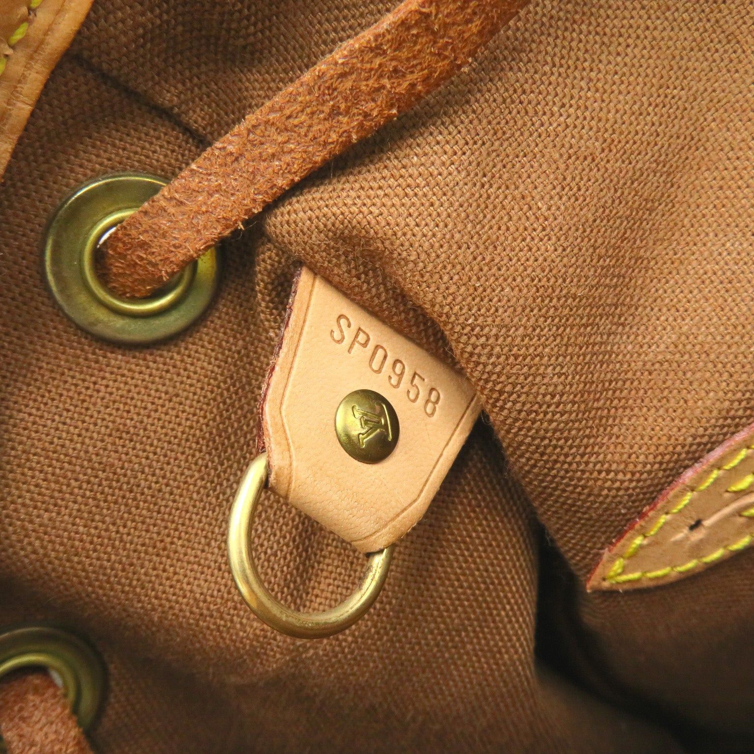 Louis Vuitton Louis Vuitton Montsouris Mm Backpack Rucksack Coated Canvas Monogram Brown Size ONE SIZE - 7 Thumbnail