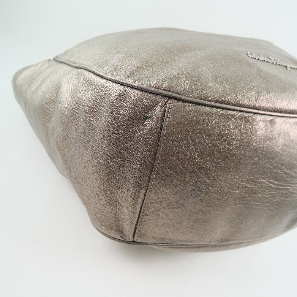 Salvatore Ferragamo Gold Leather Handbag (Pre-Owned) Size ONE SIZE - 4 Thumbnail