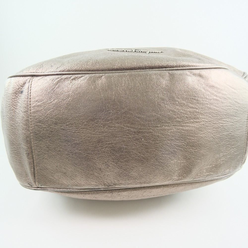 Salvatore Ferragamo Gold Leather Handbag (Pre-Owned) Size ONE SIZE - 10 Thumbnail