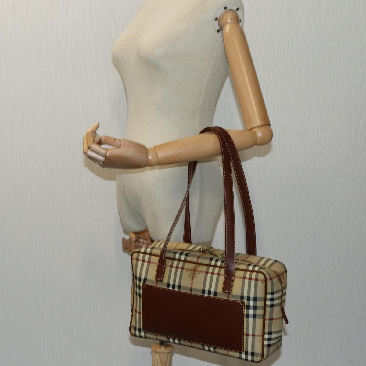Burberry Nova Check Beige Canvas Shoulder Bag (Pre-Owned) Size ONE SIZE - 7 Thumbnail