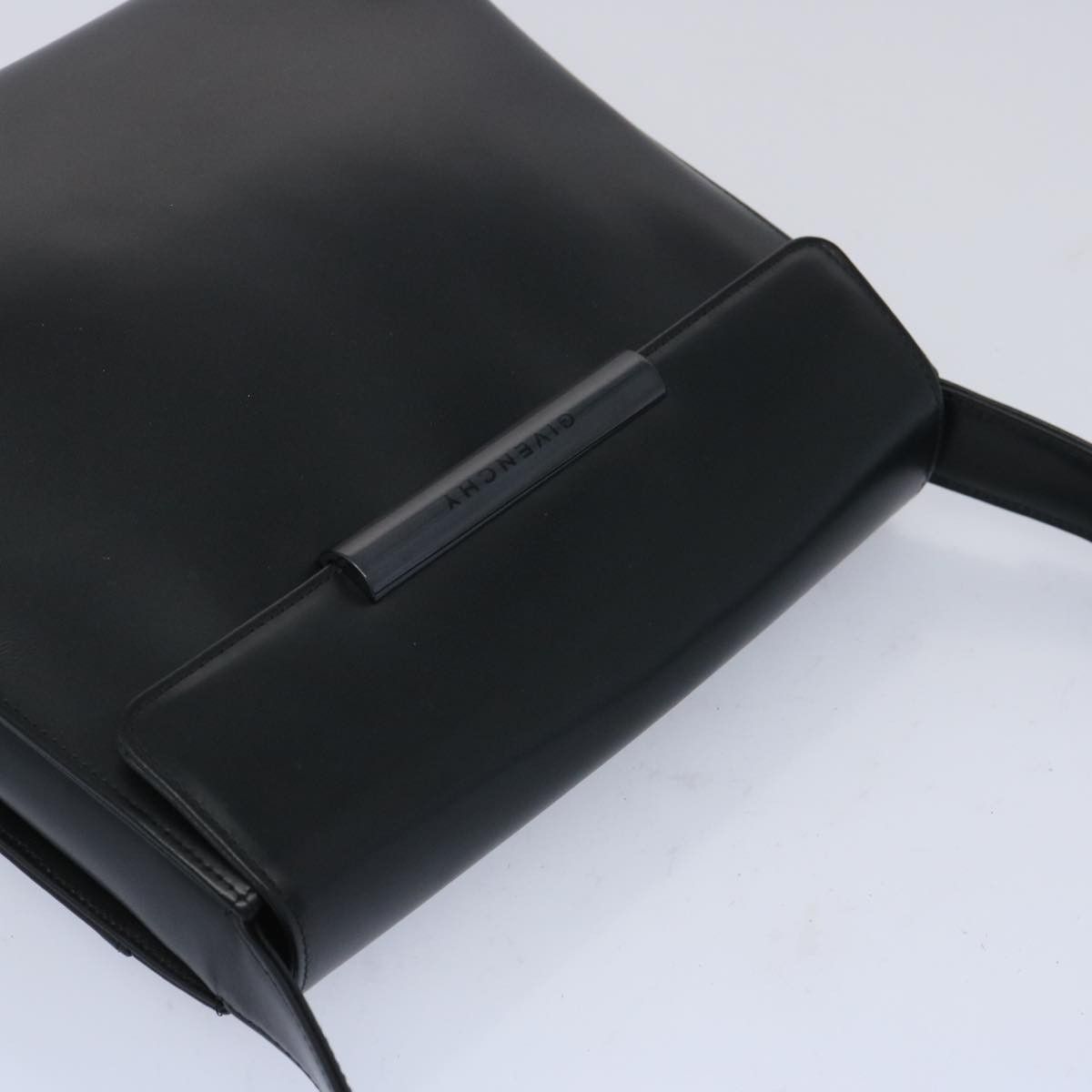 Givenchy Black Leather Shoulder Bag (Pre-Owned) Size ONE SIZE - 4 Thumbnail