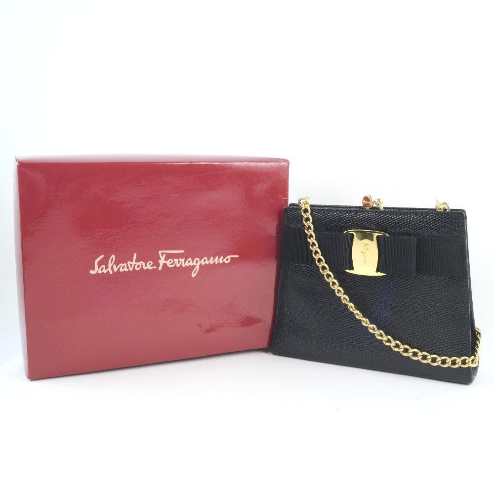 Vara Black Leather Shoulder Bag (Pre-Owned)