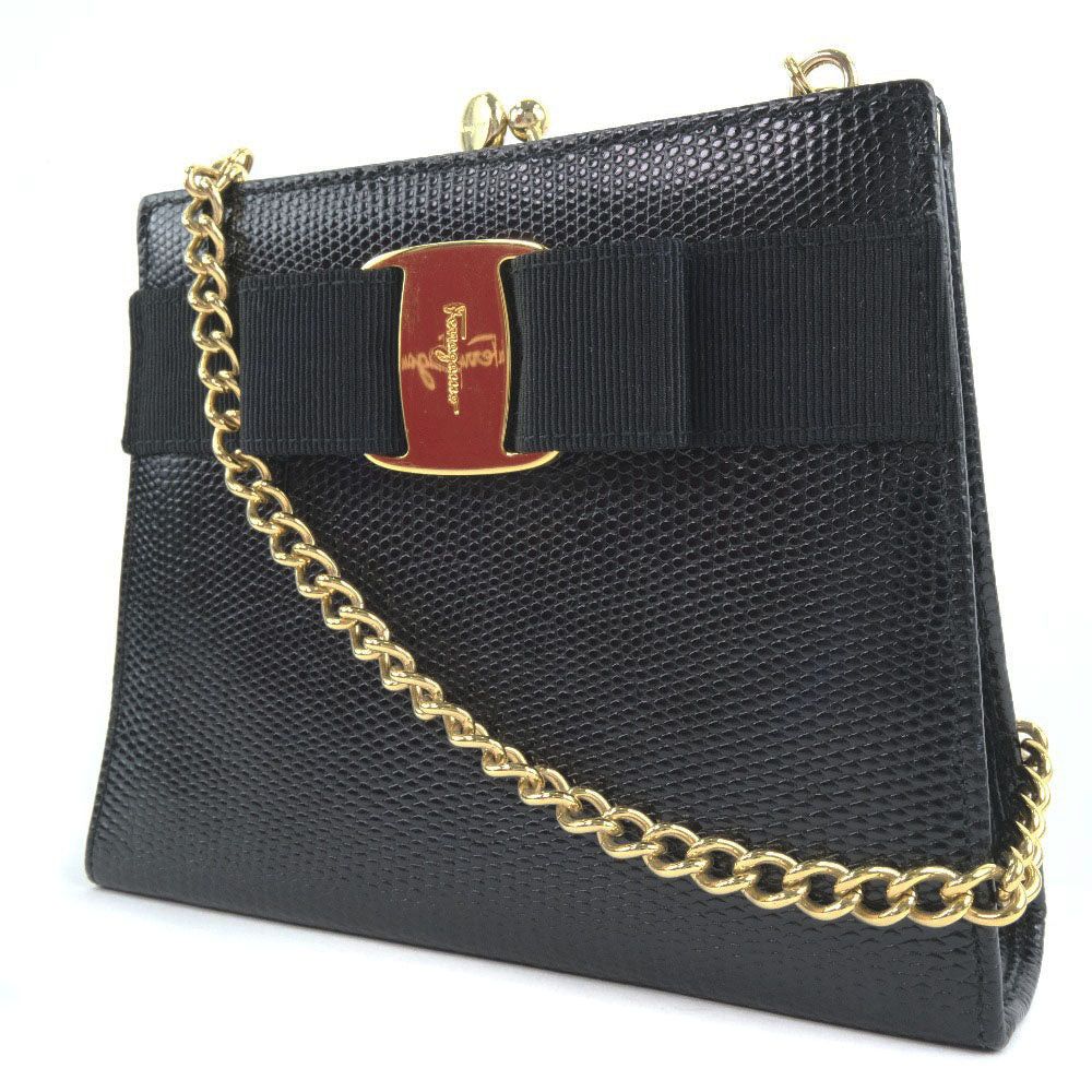 Vara Black Leather Shoulder Bag (Pre-Owned)