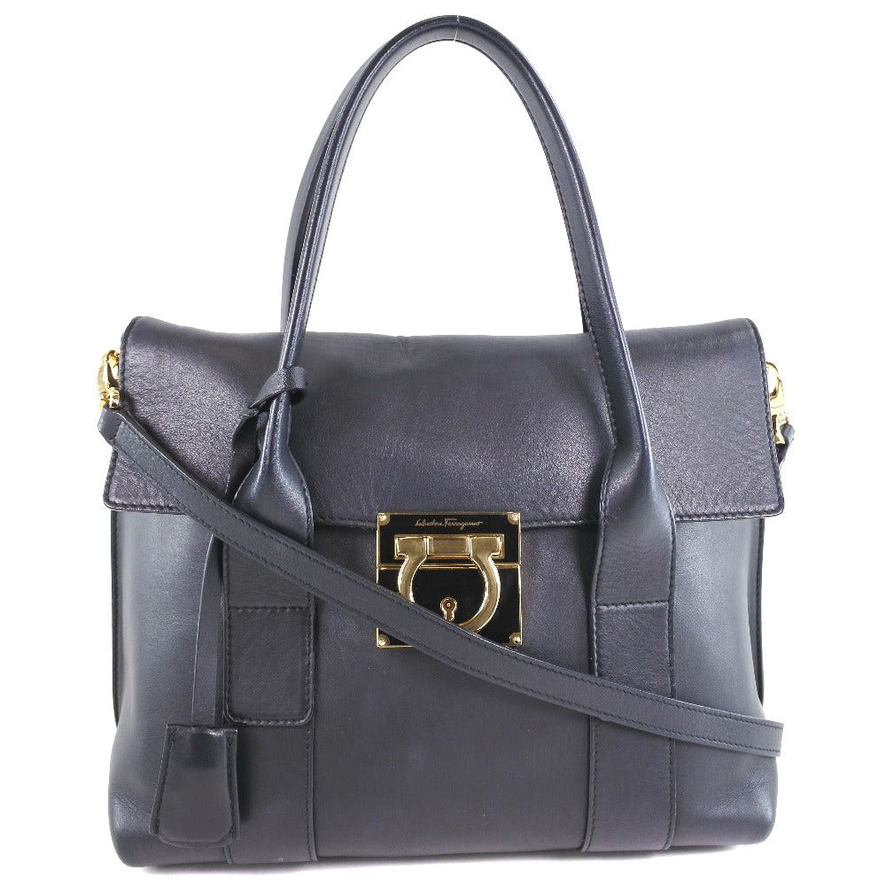 Salvatore Ferragamo Gancini Black Leather Handbag (Pre-Owned) Size ONE SIZE - 11 Thumbnail