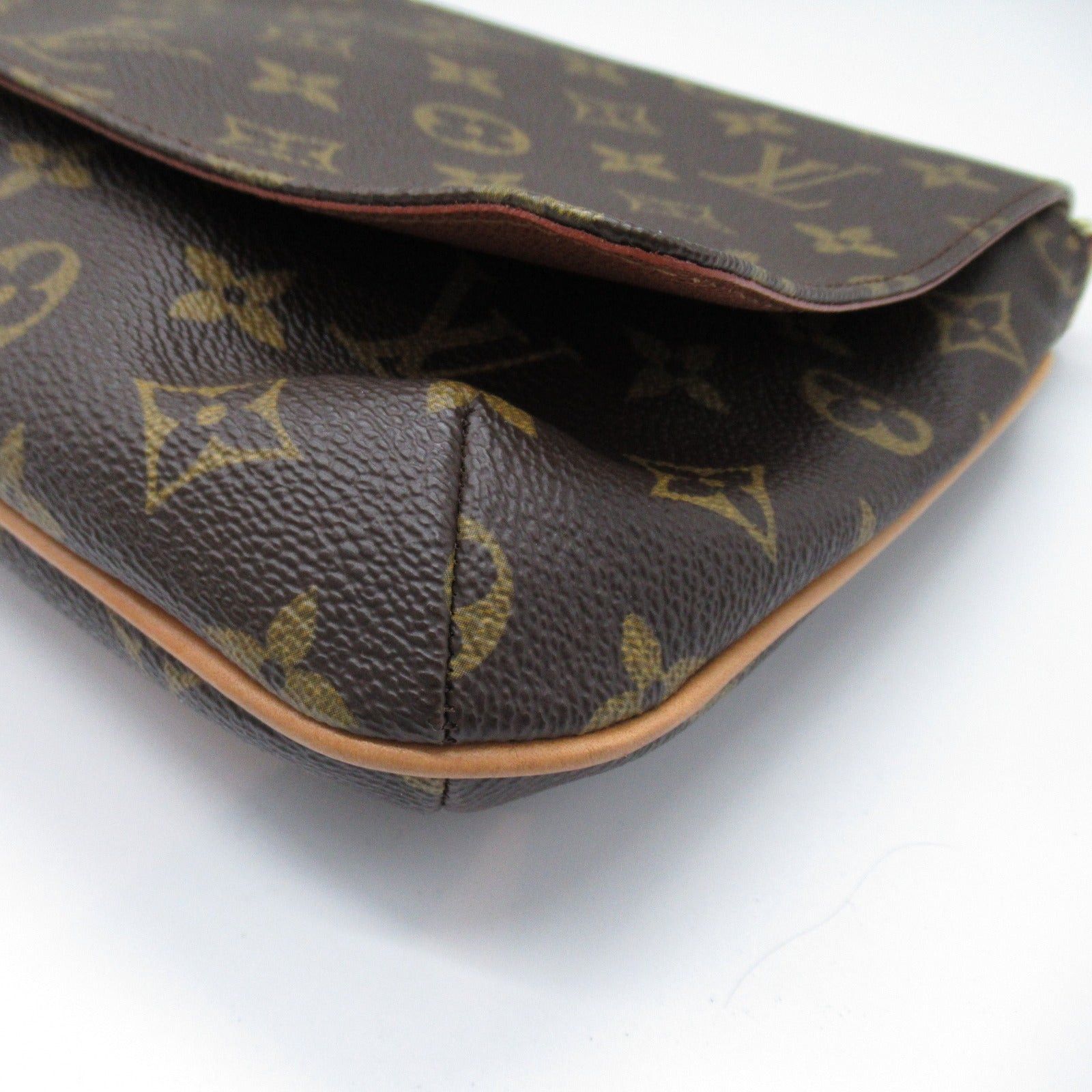 Louis Vuitton Louis Vuitton Musette Tango Short Shoulder Bag Coated Canvas Monogram Brown Size ONE SIZE - 9 Thumbnail
