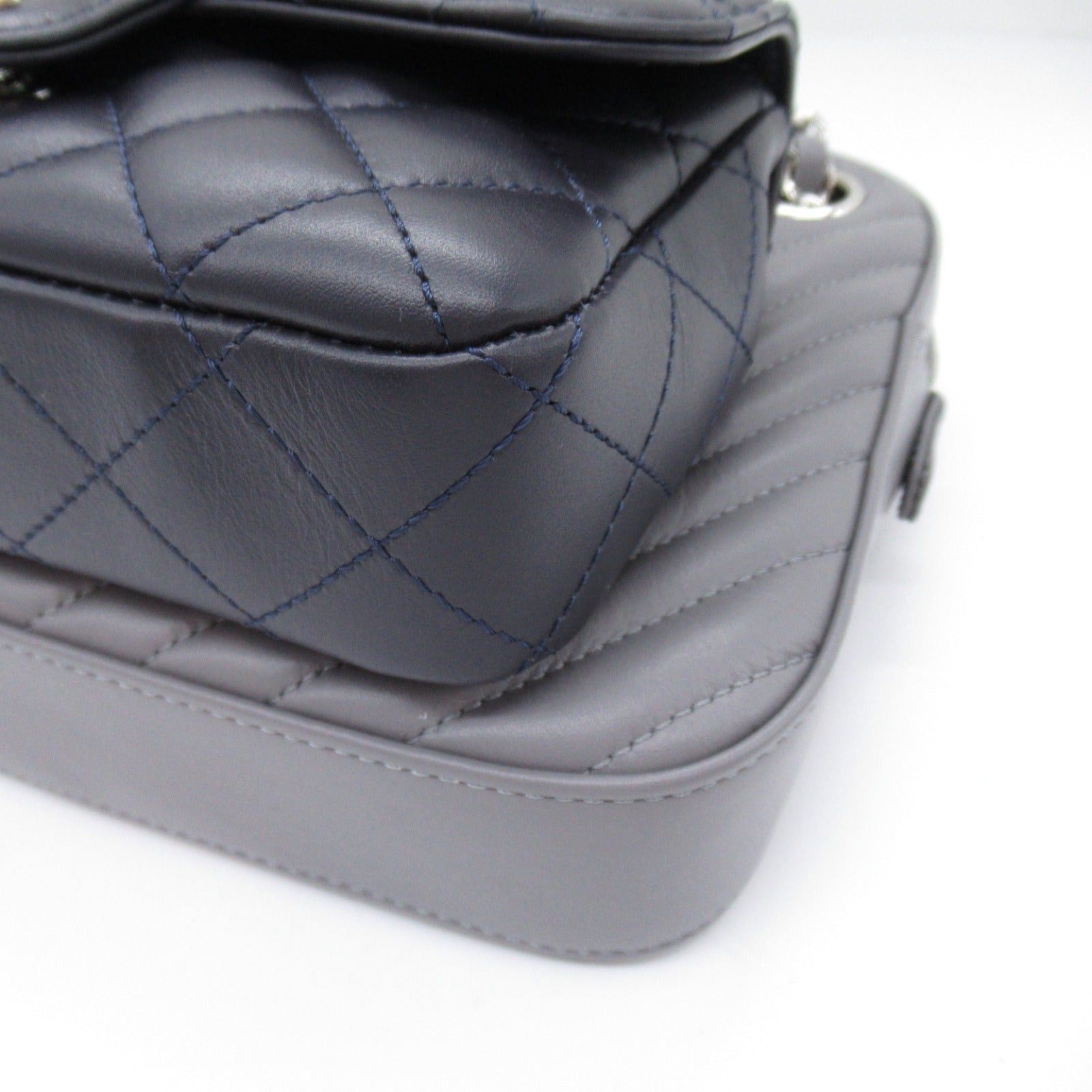 Chanel Chanel Matelasse/V Stitch Chain Shoulder Bag Leather Gray Navy Silver Hardware Size ONE SIZE - 10 Thumbnail